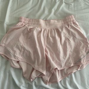 Lululemon strawberry milkshake hotty hots size 8
